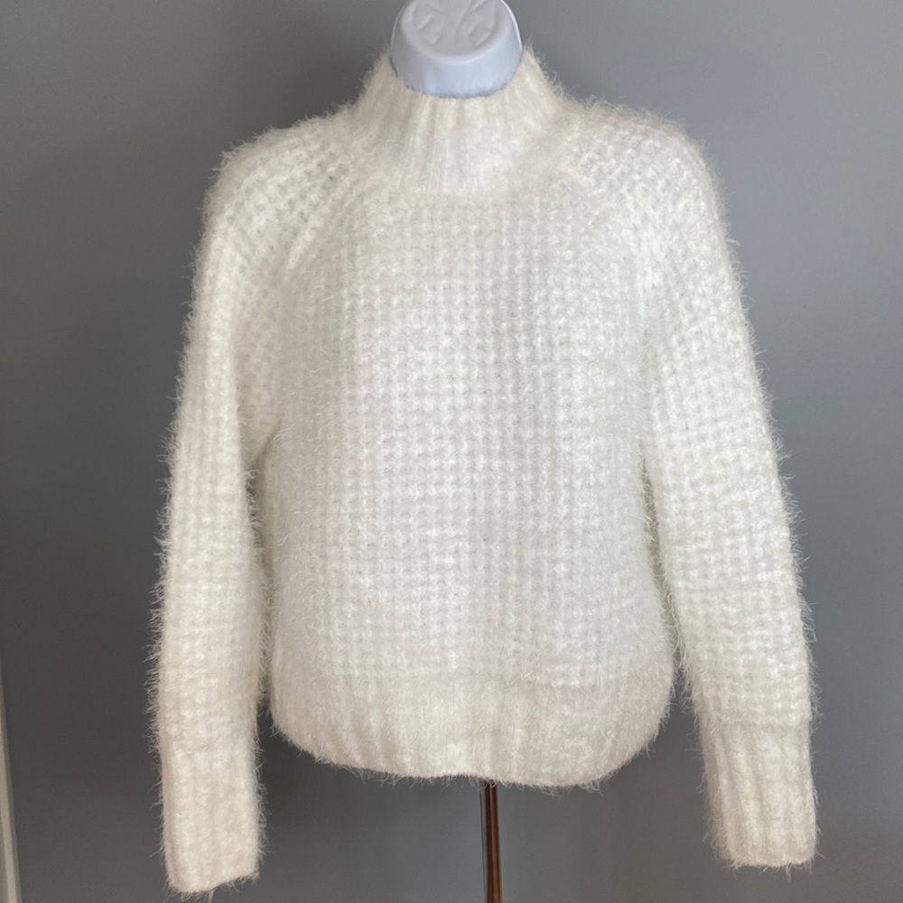 SO White Fuzzy mock turtleneck Sweater Waffle knit L
